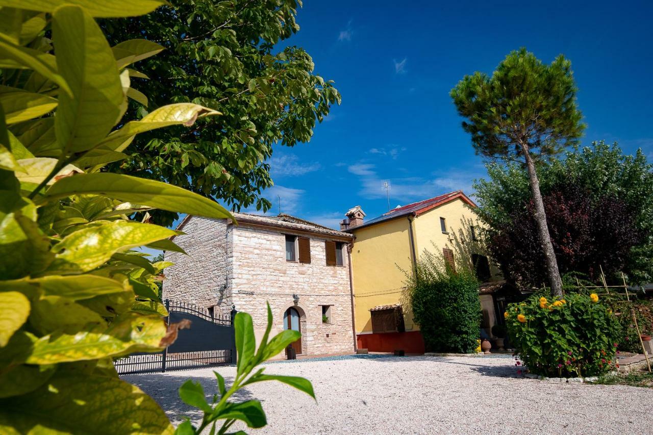Apartmán Casamenetto Vacanze Sassoferrato Exteriér fotografie